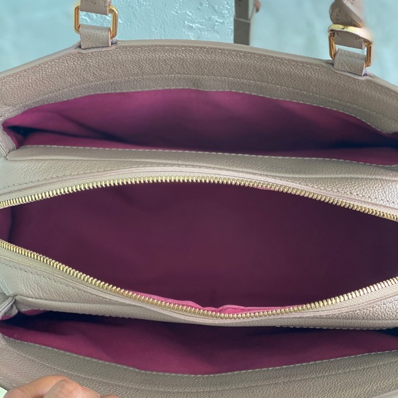 Authentic Louis Vuitton Empreinte Vosgues MM Bag - Picture 10 of 12